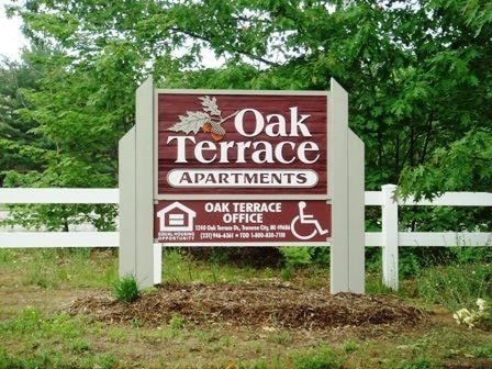 Building Photo - 1 bedroom in Traverse City MI 49686