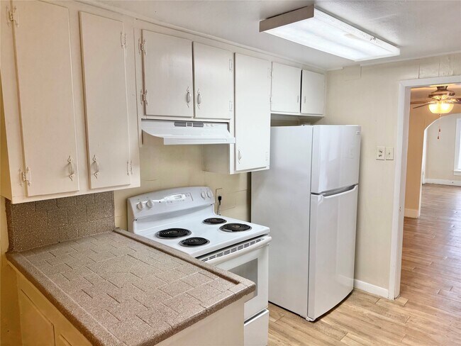 Foto del edificio - 1323 E 35th St