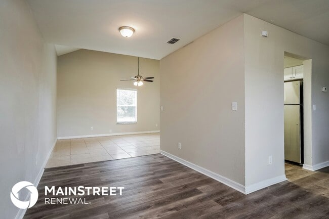 Building Photo - 2044 NE 20th Terrace