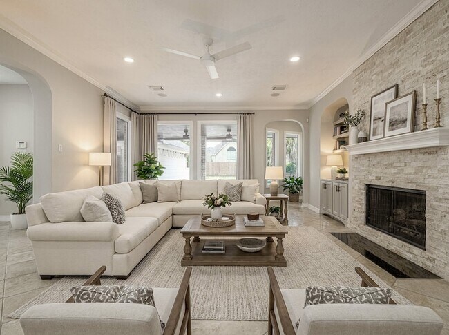 Foto del edificio - 6331 Collina Springs Ct