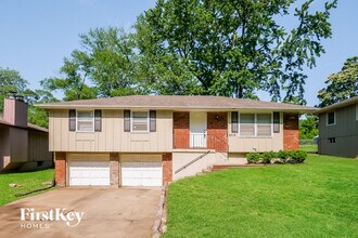 Building Photo - 6712 Manchester Ave Building Photo - 6712 Manchester Ave