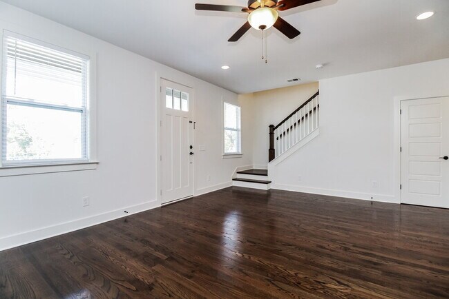 Foto del edificio - 3411 Old Anderson Rd