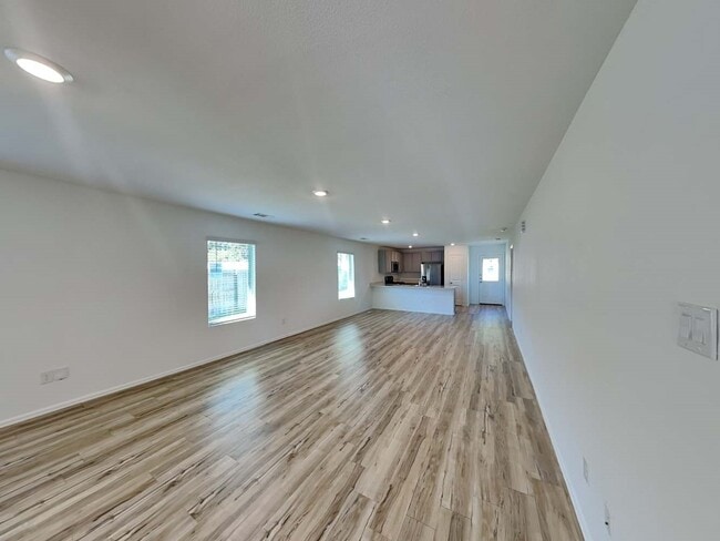 Building Photo - 22255 Stoney Ravine Dr