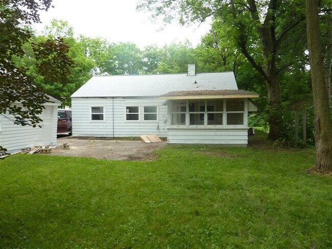 Building Photo - 2 br, 1 bath House - 1315 Center St