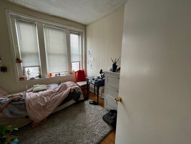 Foto del edificio - 881 Huntington Ave