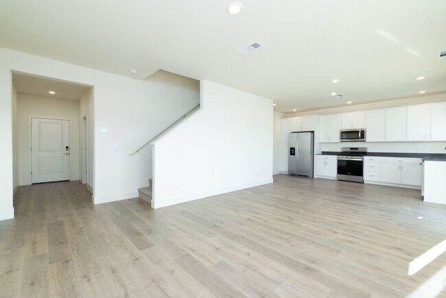 Building Photo - Brand New DR Horton Home!