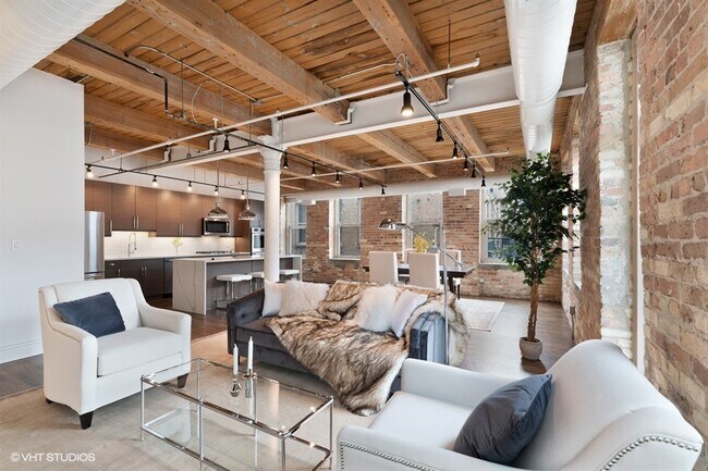 Foto del edificio - 420 S Clinton St