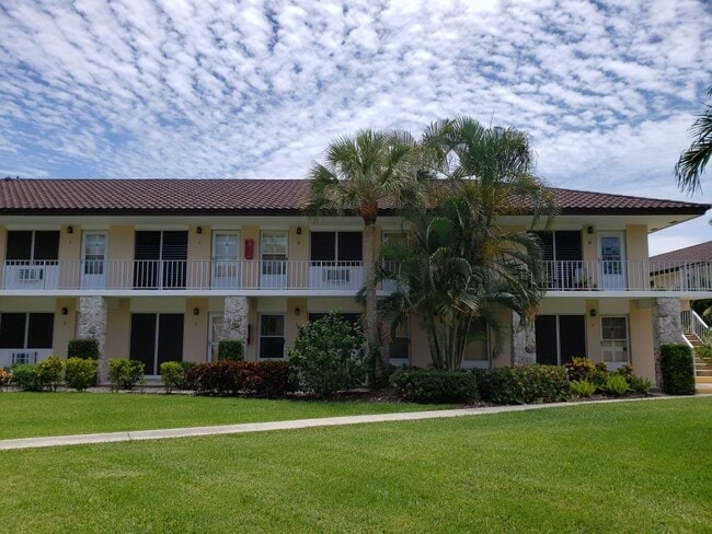 Building Photo - 167 N Collier Blvd