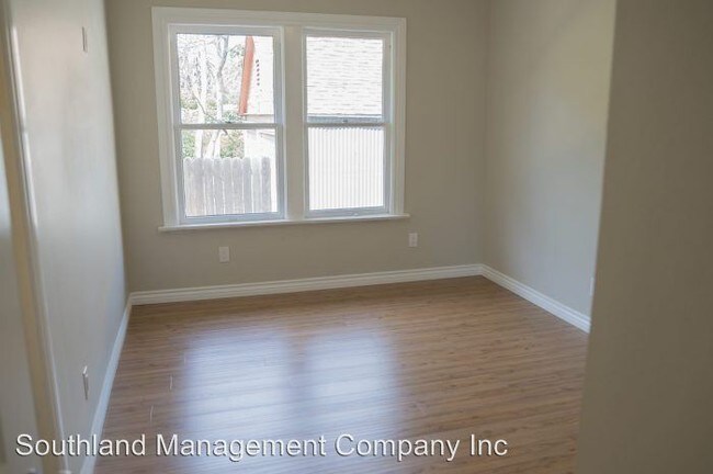 Foto del edificio - 2350-2352 Portland St