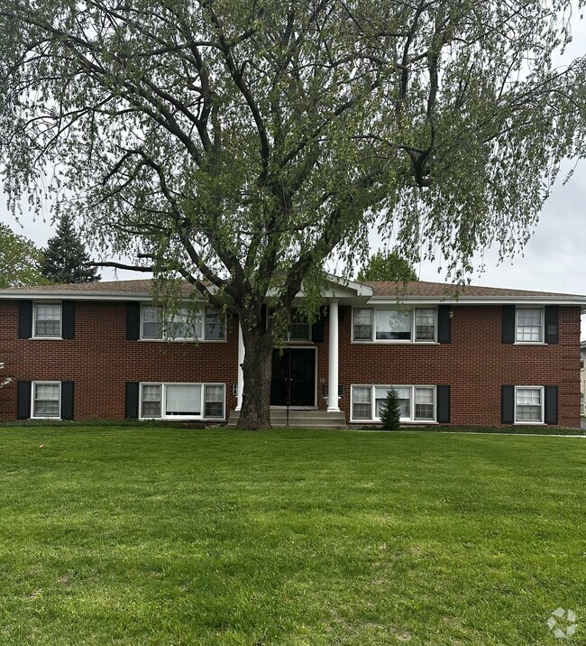 Building Photo - 221 S Cannon Ave