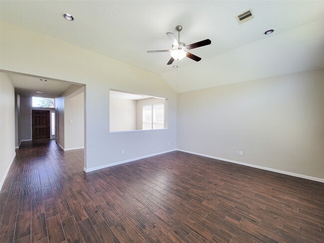 Foto del edificio - 3007 Meadow Prairie St
