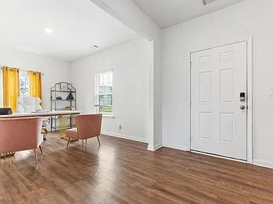 Building Photo - 3335 Bridgewood Dr