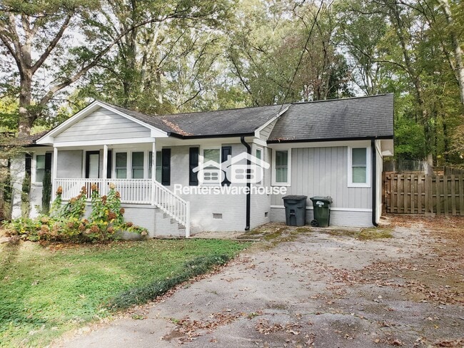 Foto del edificio - 5785 Crabapple Dr SW