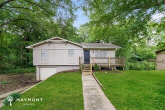 Building Photo - 1013 Sandy Brook Cir