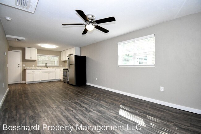 Building Photo - 1 br, 1 bath Apartment - N/A 609 NE 7TH AVE