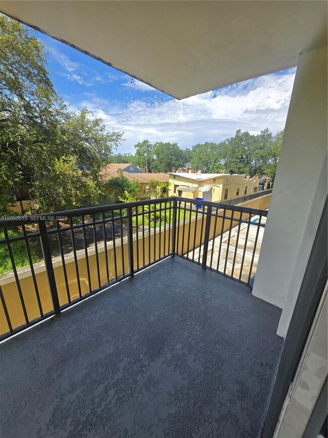 Foto del edificio - 2647 NW 25th Ave