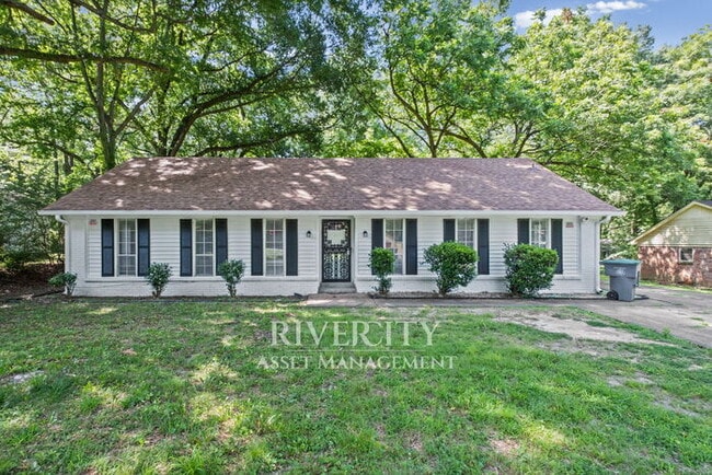 A Must See!!!! Located in a Premium Part of Town & Section 8 Welcomed!! - A Must See!!!! Located in a Premium Part of Town & Section 8 Welcomed!! House
