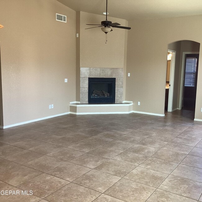 Building Photo - 5914 Speyside Dr