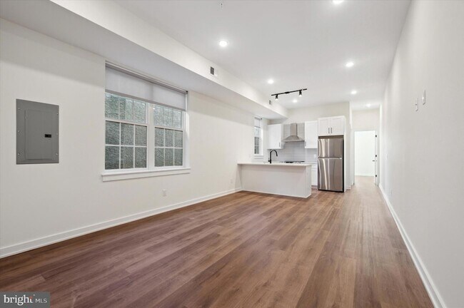 Foto del edificio - 2513 N Howard St