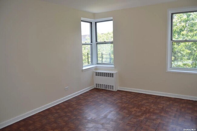 Foto del edificio - 3310 Avenue H