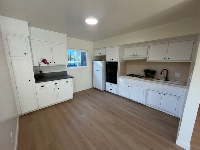 Foto del edificio - 2939 S Bronson Ave