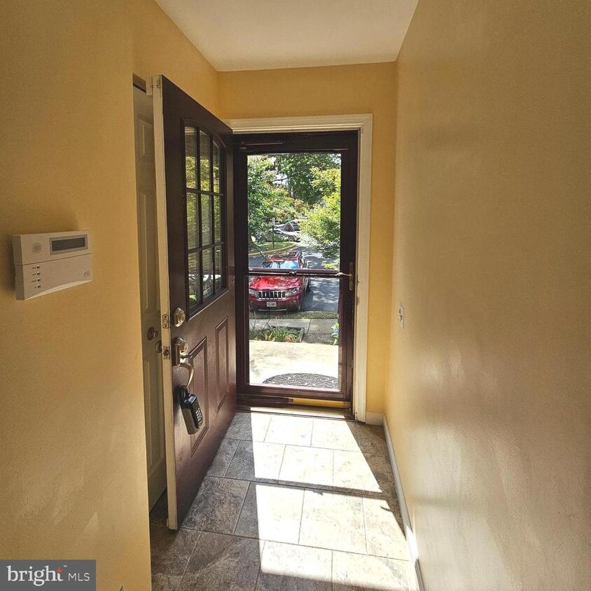 Foto principal - 6579 Cypress Point Rd