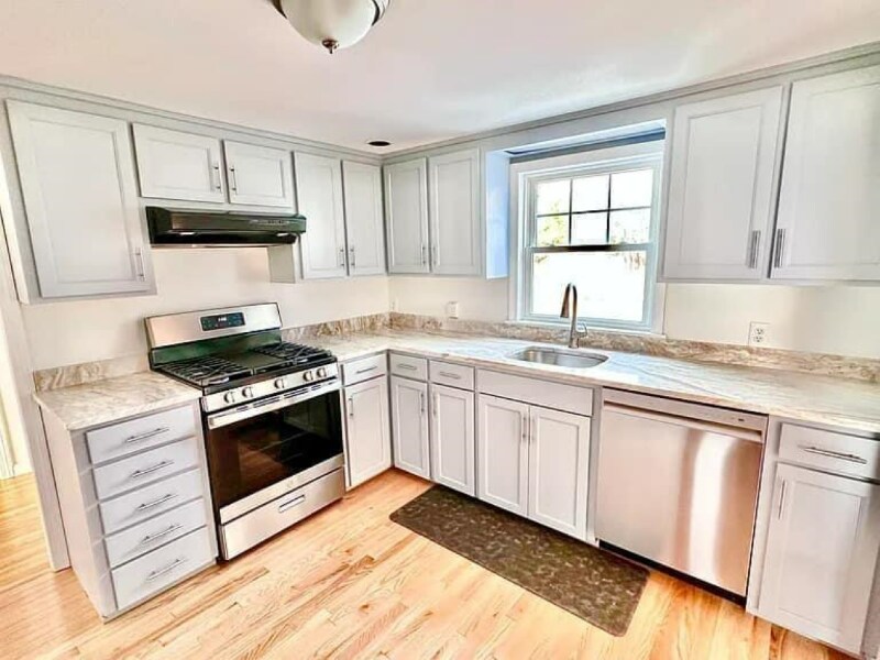 Foto principal - 62 Pond St