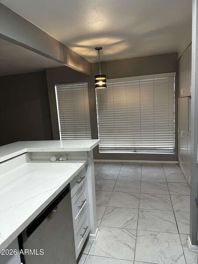 Foto del edificio - 1701 W Tuckey Ln