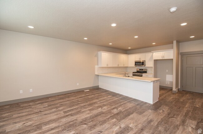 Building Photo - 12698 S 1630 W