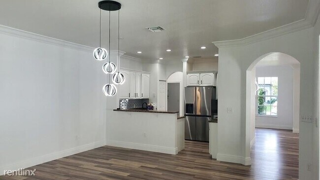 Foto del edificio - 4 br, 3 bath House - 5176 NW 50th Ter