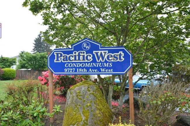Foto del edificio - 9727 18th Avenue West