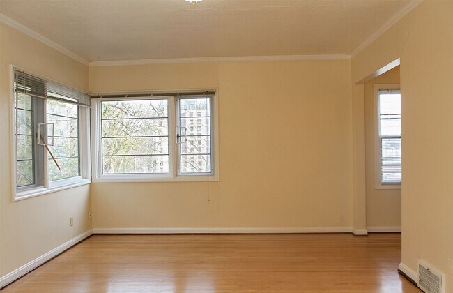 Foto del edificio - 2356-2366 SW Cactus Dr