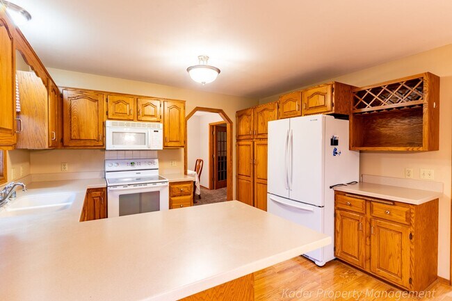 Foto del edificio - 731 Matts Dr