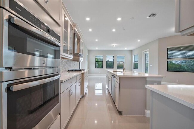 Foto del edificio - 12135 E Baypoint Cir