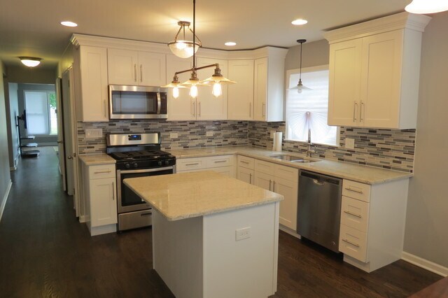 Foto del edificio - 6232 S McVicker Ave