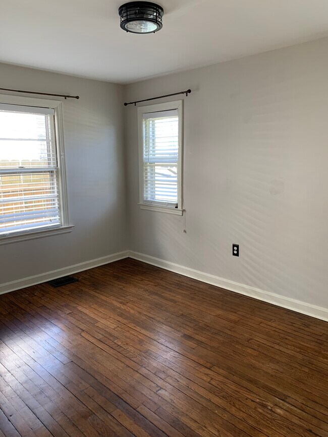 2nd bedroom - 2861 Norwood St