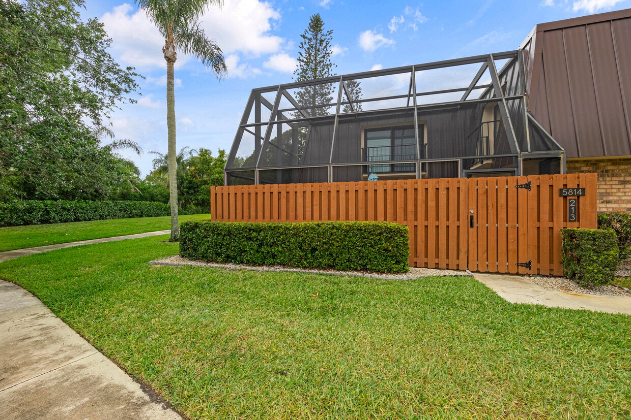 Foto principal - 5814 SE Windsong Ln