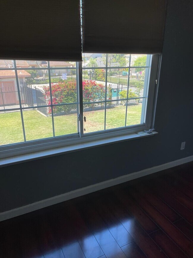 Building Photo - 2296 Meadowgate Way