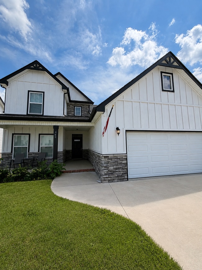 Building Photo - 980 Princeton Dr