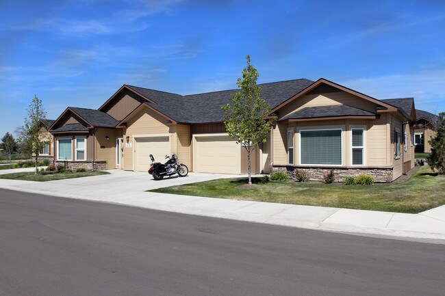 Spring Creek Eagle Island Apartments Apartments Eagle