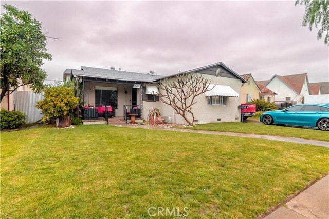 Primary Photo - 121 N Spruce St