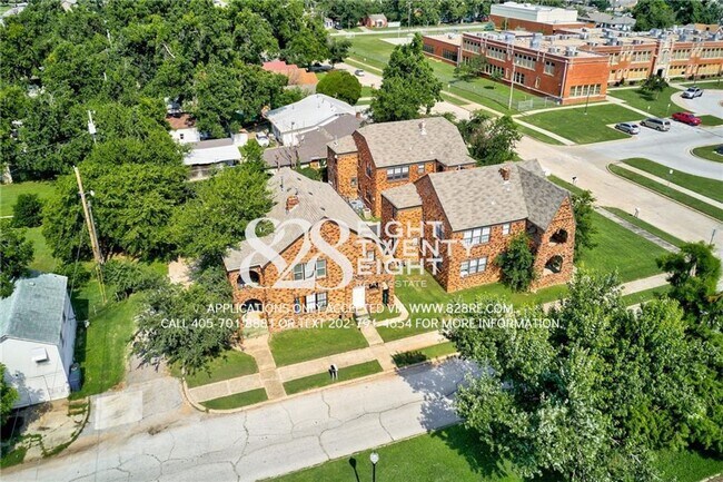 Building Photo - Historic 2nd Level Apartment Minutes from the Plaza District in OKC!