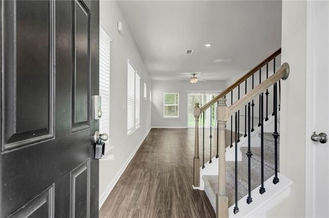 Building Photo - 334 Wells Cir