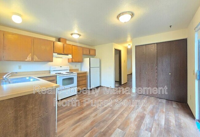 Foto del edificio - 1322 Maple St