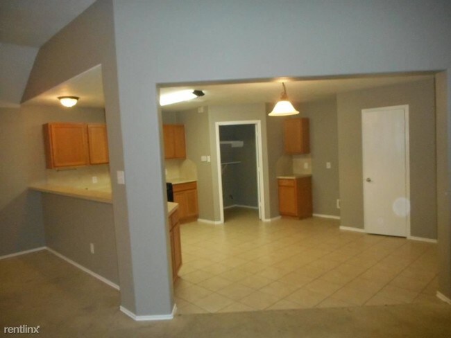 Foto del edificio - 3 br, 2 bath House - 24018 Blossom Crest Ln