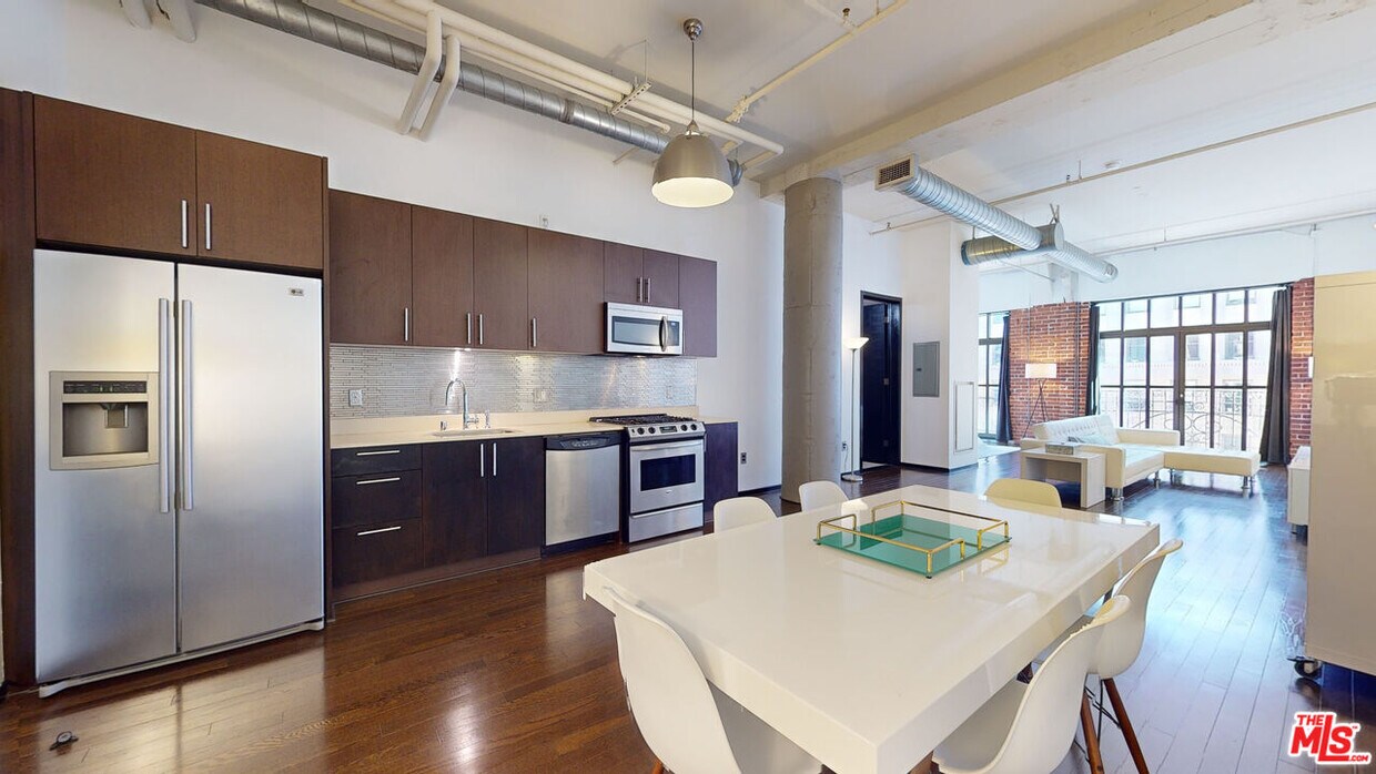 Foto principal - 1645 Vine St