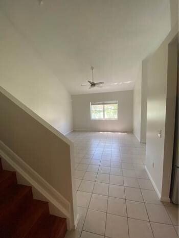 Foto del edificio - 9850 NW 24th Ct