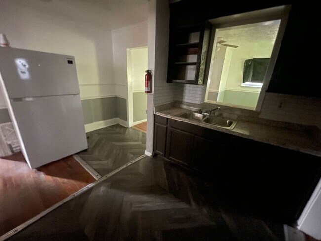 Foto del edificio - 148 Shadowlawn Dr