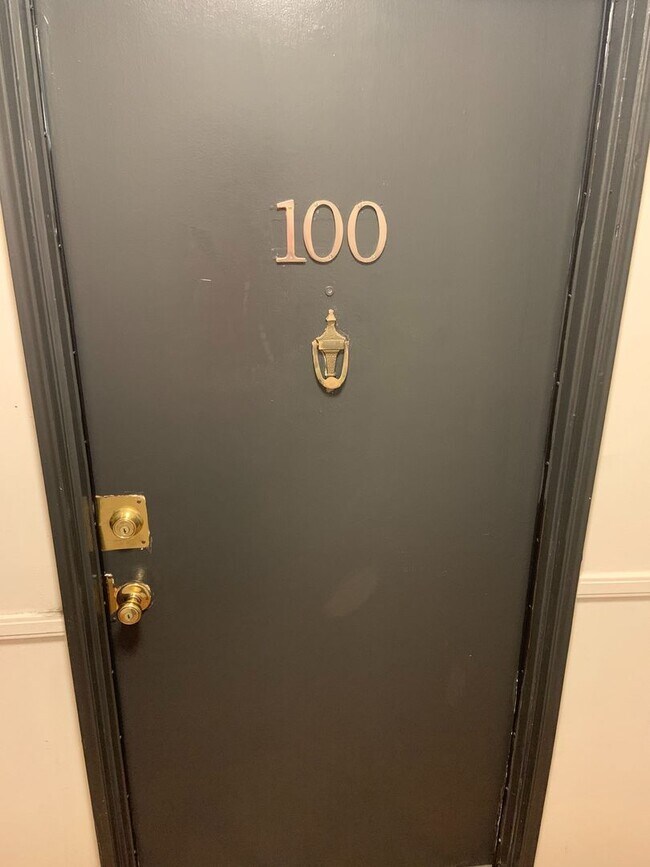 Foto del edificio - 10779 Woodbine St