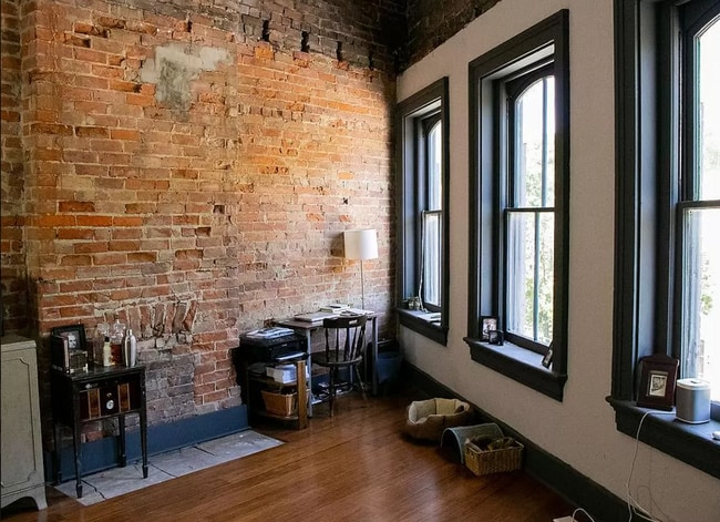 Building Photo - 207 W McMicken Ave